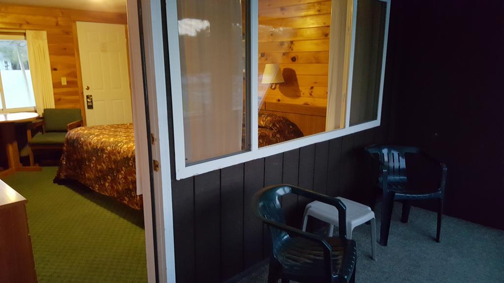 Clark'S Beach Motel Old Forge Esterno foto