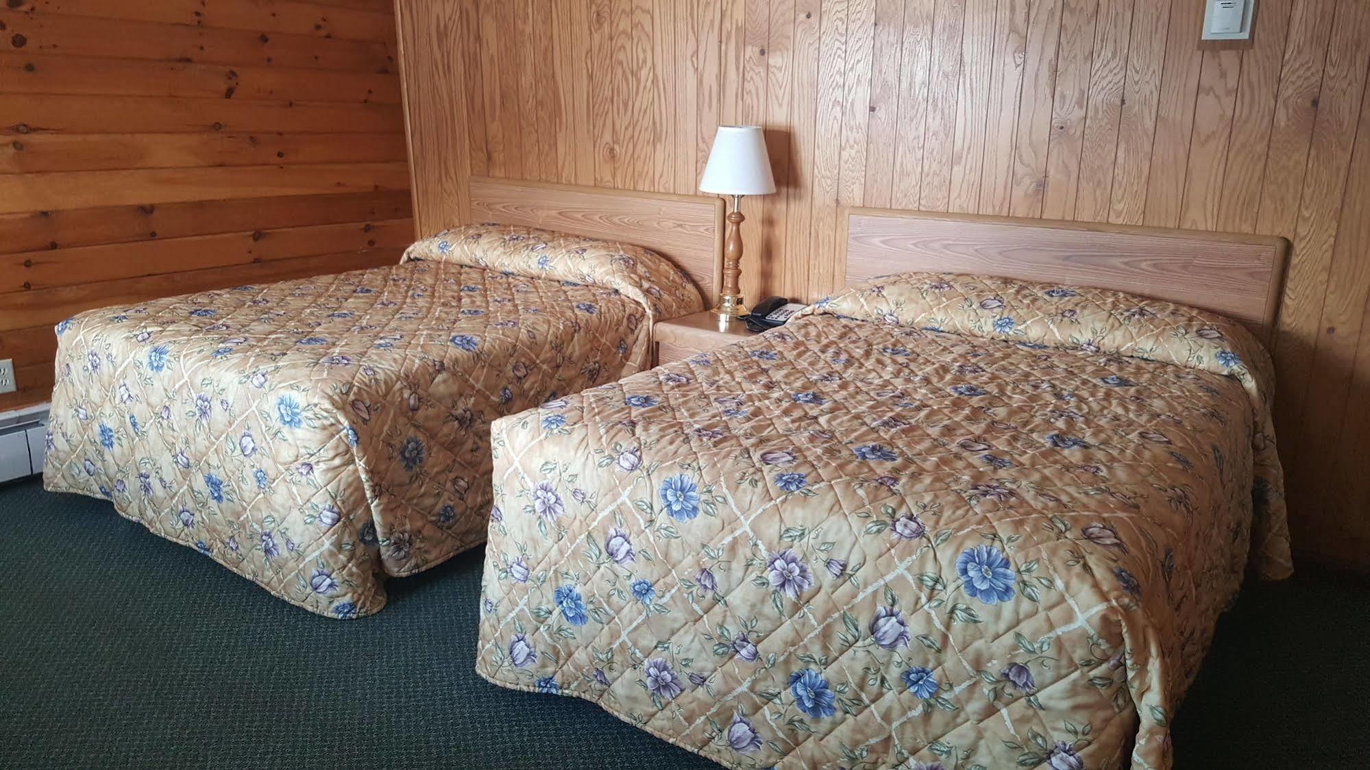 Clark'S Beach Motel Old Forge Esterno foto