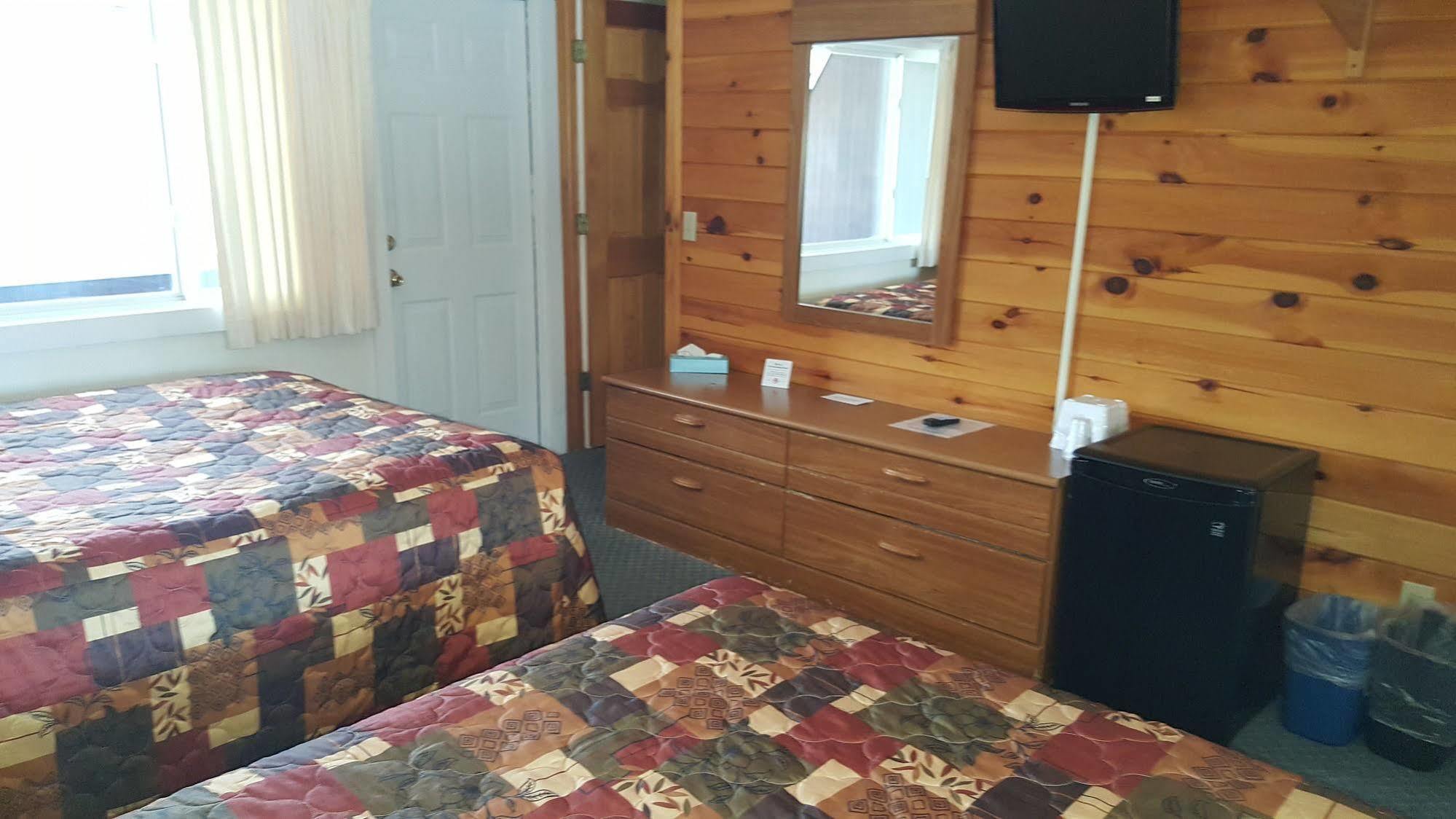 Clark'S Beach Motel Old Forge Esterno foto