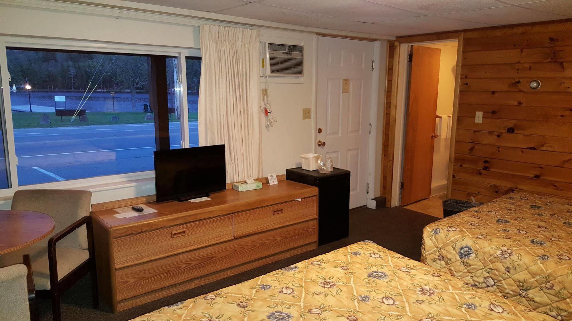 Clark'S Beach Motel Old Forge Esterno foto
