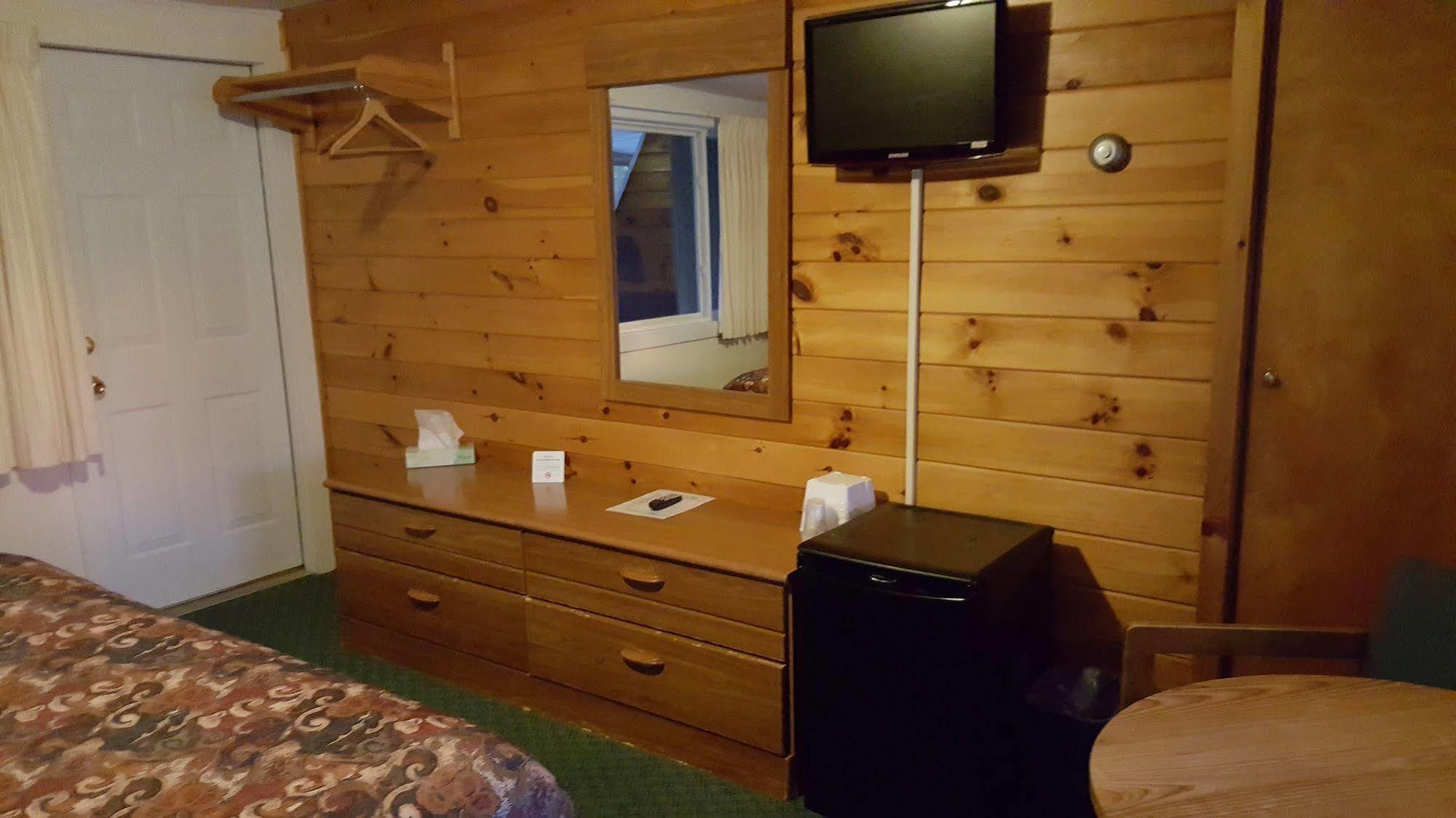 Clark'S Beach Motel Old Forge Esterno foto